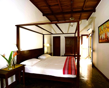 Courtyard Room - The Three Sisters - Sri Lanka In Style